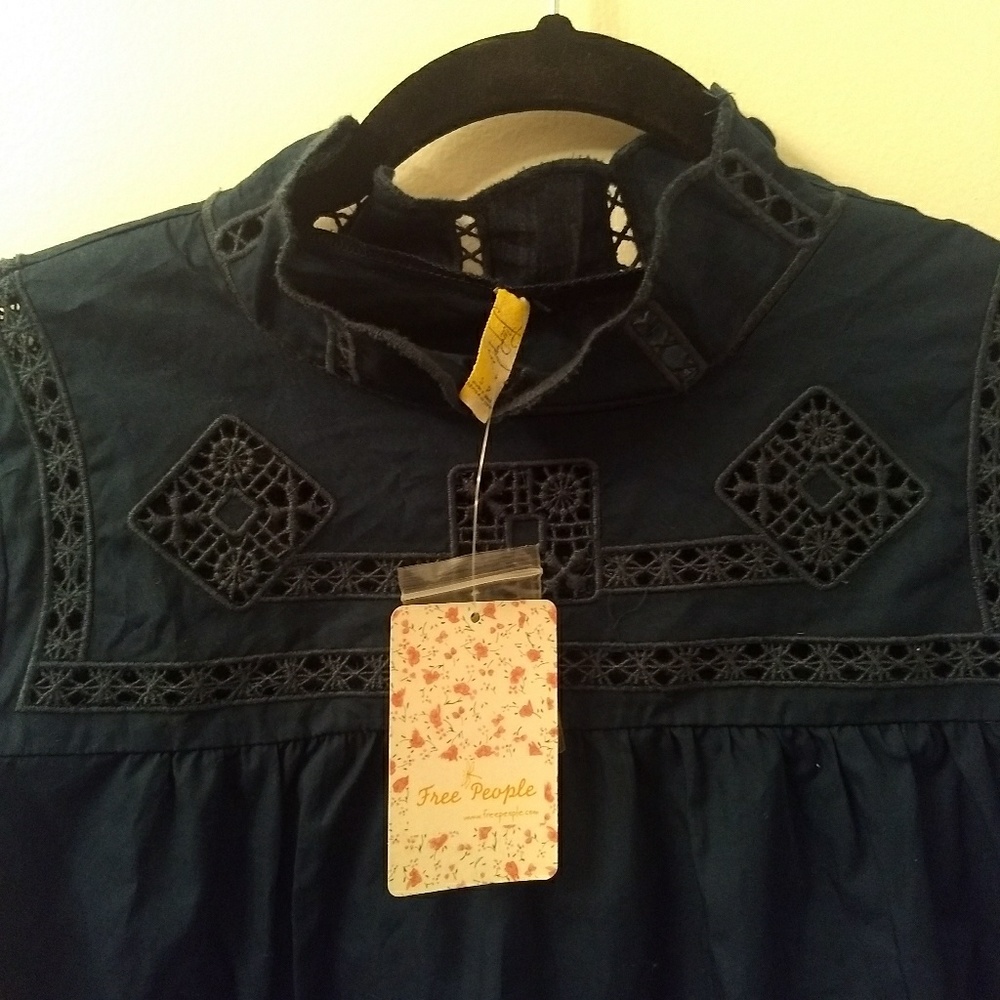 Another Eternity Blouse FREE PEOPLE Small NWT - Picture 4 of 6